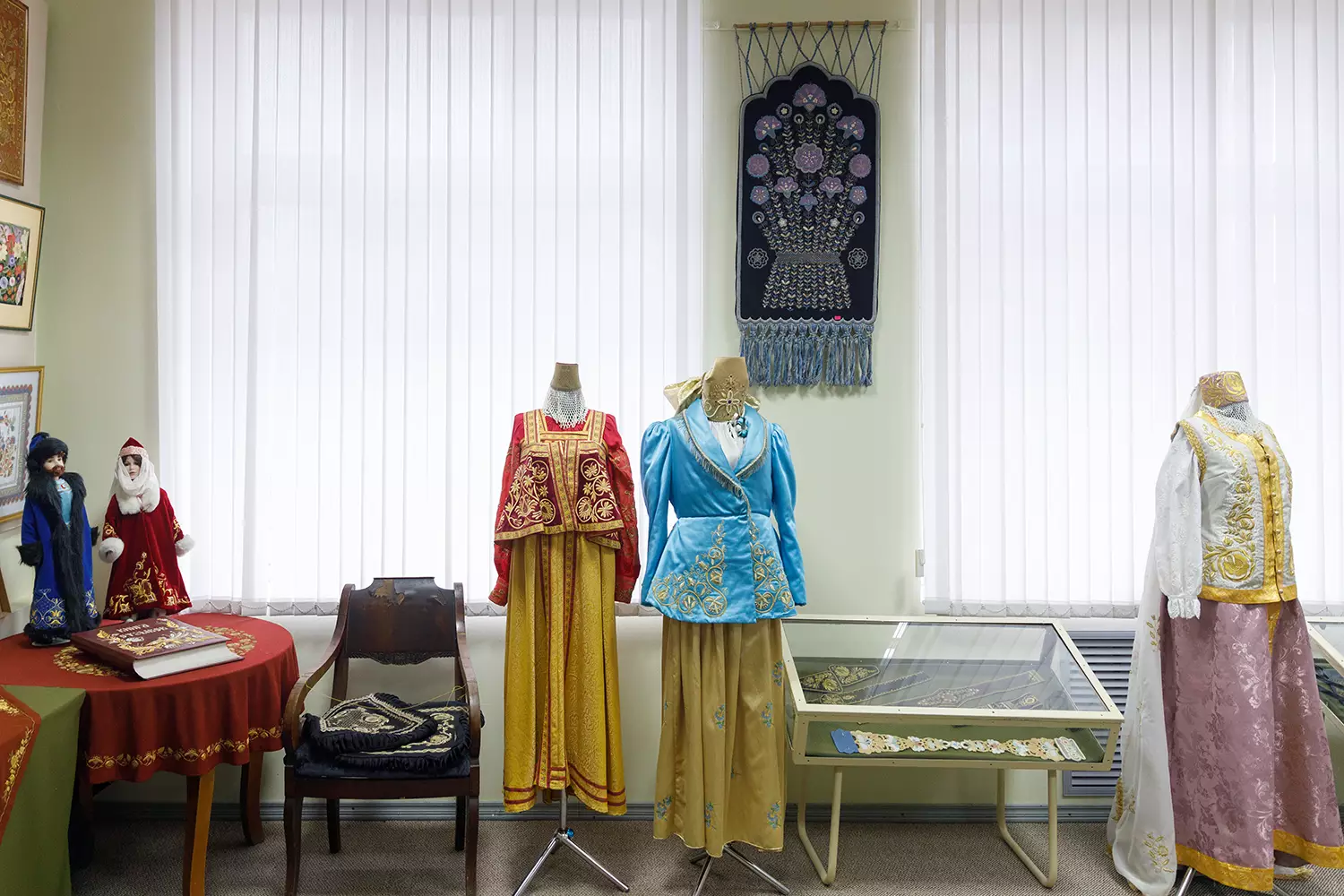 Музей золотного шитья и прикладного искусства отделения золотного шитья Торжокского педагогического колледжа