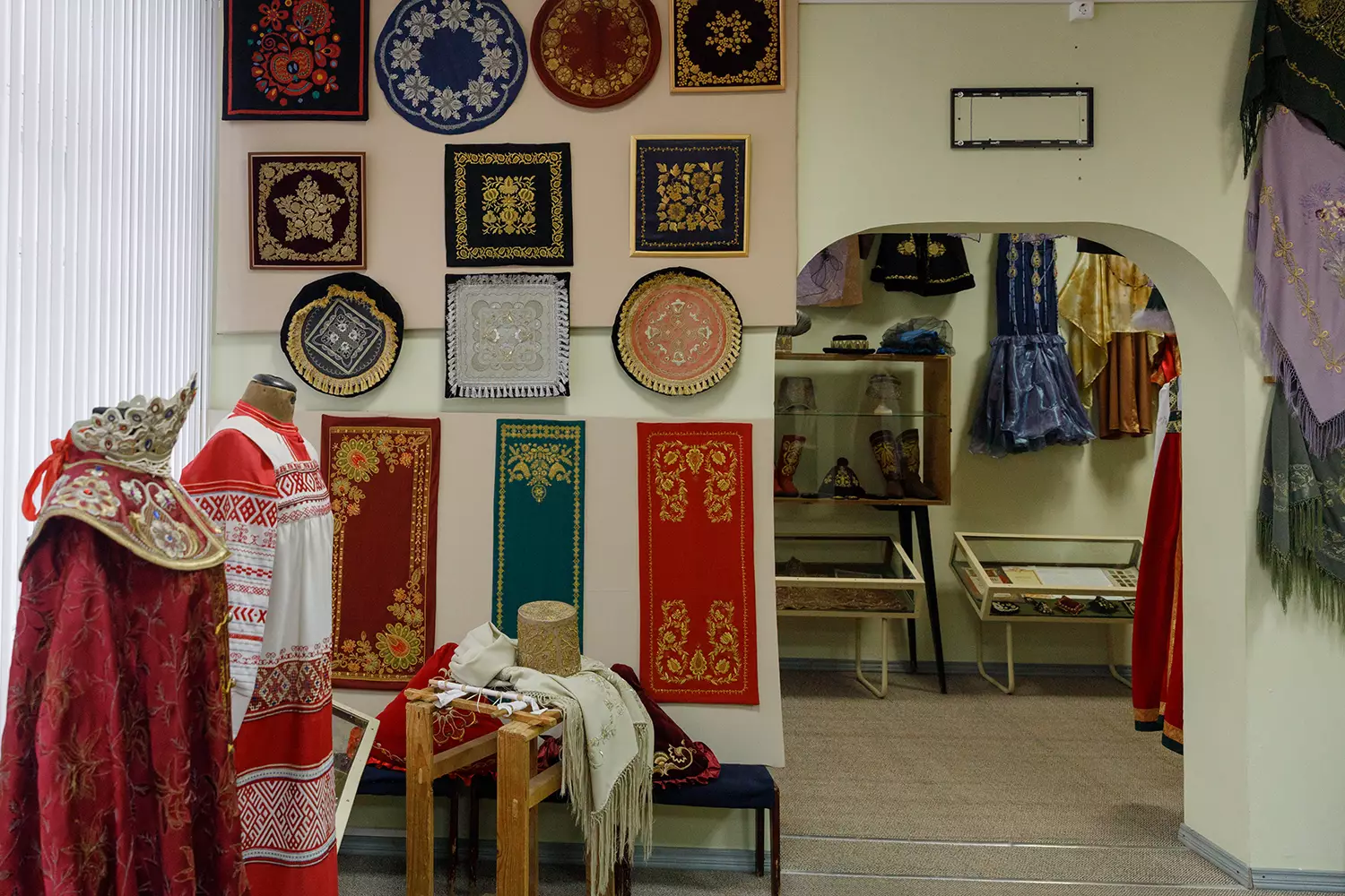 Музей золотного шитья и прикладного искусства отделения золотного шитья Торжокского педагогического колледжа