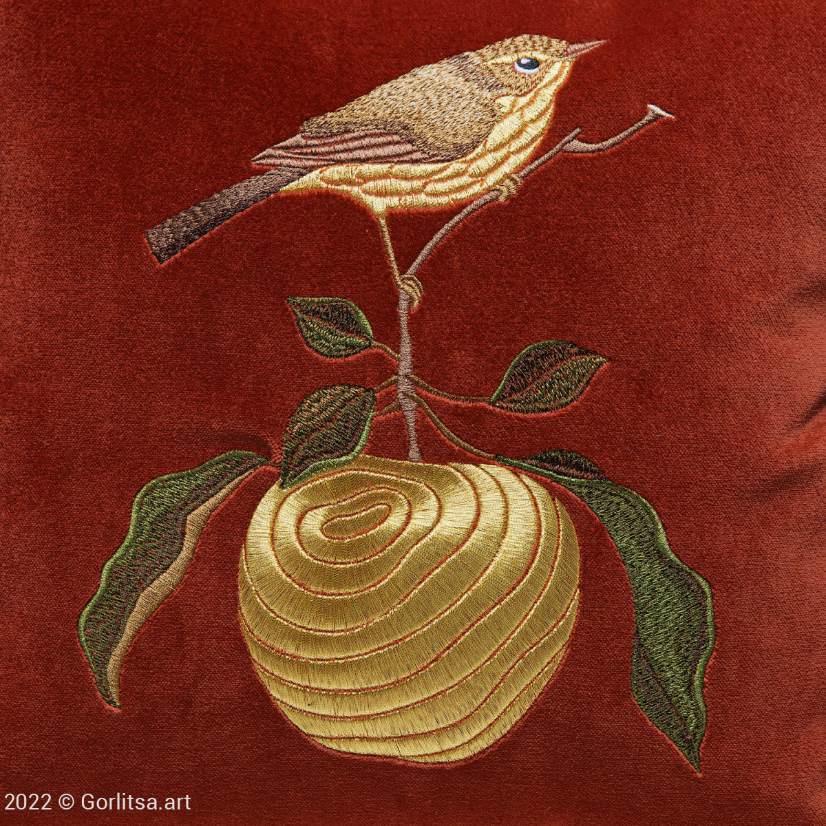 Подушка бархатная «Птичка на яблоке» 62019-4-1, терракотовый / золото, шёлк бархат Никифоровская мануфактура фото 3