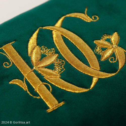 Косметичка «Инициал» а11, ручная вышивка золотными нитями велюр Горлица.Арт фото 2